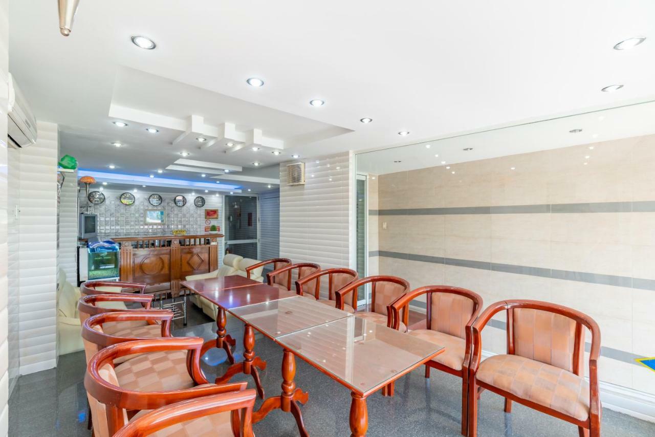 Oyo 242 Thien Thanh Hotel Дананг Екстериор снимка